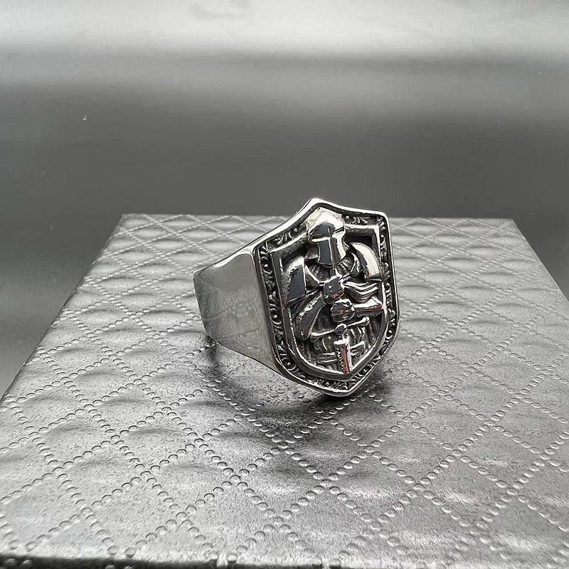 New Retro Avant-Garde Stainless Steel Men's Ring Classic Gold