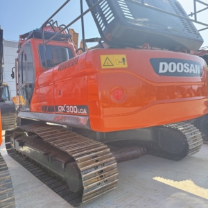Excavadora Usada Doosan DX300 de 30 Toneladas, Tipo Oruga, con Motor, Maquinaria para Movimiento de Tierras - Product Image 6