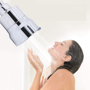 Meilleure cartouche filtrante à charbon actif détachable Filtre à eau <span class=keywords><strong>de</strong></span> <span class=keywords><strong>douche</strong></span> à plusieurs étages pour <span class=keywords><strong>pommeau</strong></span> <span class=keywords><strong>de</strong></span> <span class=keywords><strong>douche</strong></span> - Product Image 1