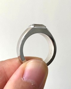 Anillo Solitario Moderno con Corte Esmeralda de 2.00 a 4.00 Quilates para Hombre, Joyería Personalizada de Platino 950 con Diamante Cultivado en Laboratorio, Unisex, de Lujo, IGI - Product Image 4