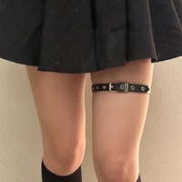 Nouvelle chaîne de jambe en cuir style punk sombre gothique lolita avec boucle à ardillon, chaîne de cuisse sexy, bracelet de jambe en kevlar pour jupes courtes pour femmes