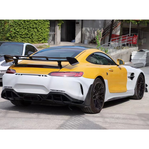 Modification et amélioration de voiture 2018-2019 : Aileron arrière en fibre de carbone pour pare-chocs, installation par colle et vis pour Benz AMG - Product Image 4