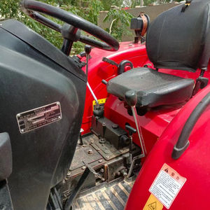 Tractores Agrícolas Usados/de <span class=keywords><strong>Segunda</strong></span> <span class=keywords><strong>Mano</strong></span>/Nuevos Dongfeng Df504 Mf1204 Xtra 120hp 4x4wd con Herramientas Pequeñas y Compactas - Product Image 6