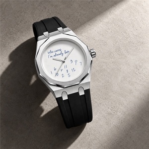 Chi Se Ne Frega, Sono Già in Ritardo - Orologio da Uomo Alla Moda e Semplice con Numeri Arabi, al Quarzo, in Silicone, Resistente all'Acqua 30M, Stile Sportivo in Lega - Product Image 5