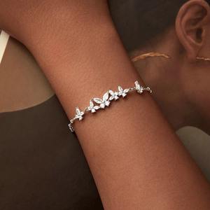 สร้อยข้อมือเงินแท้ 925 ประดับผีเสื้อเต้นรำ ดีไซน์หรูหรา ประดับเพชร CZ ระยิบระยับ สำหรับผู้หญิง เหมาะสำหรับงานแต่งงาน เครื่องประดับคุณภาพ - Product Image 5