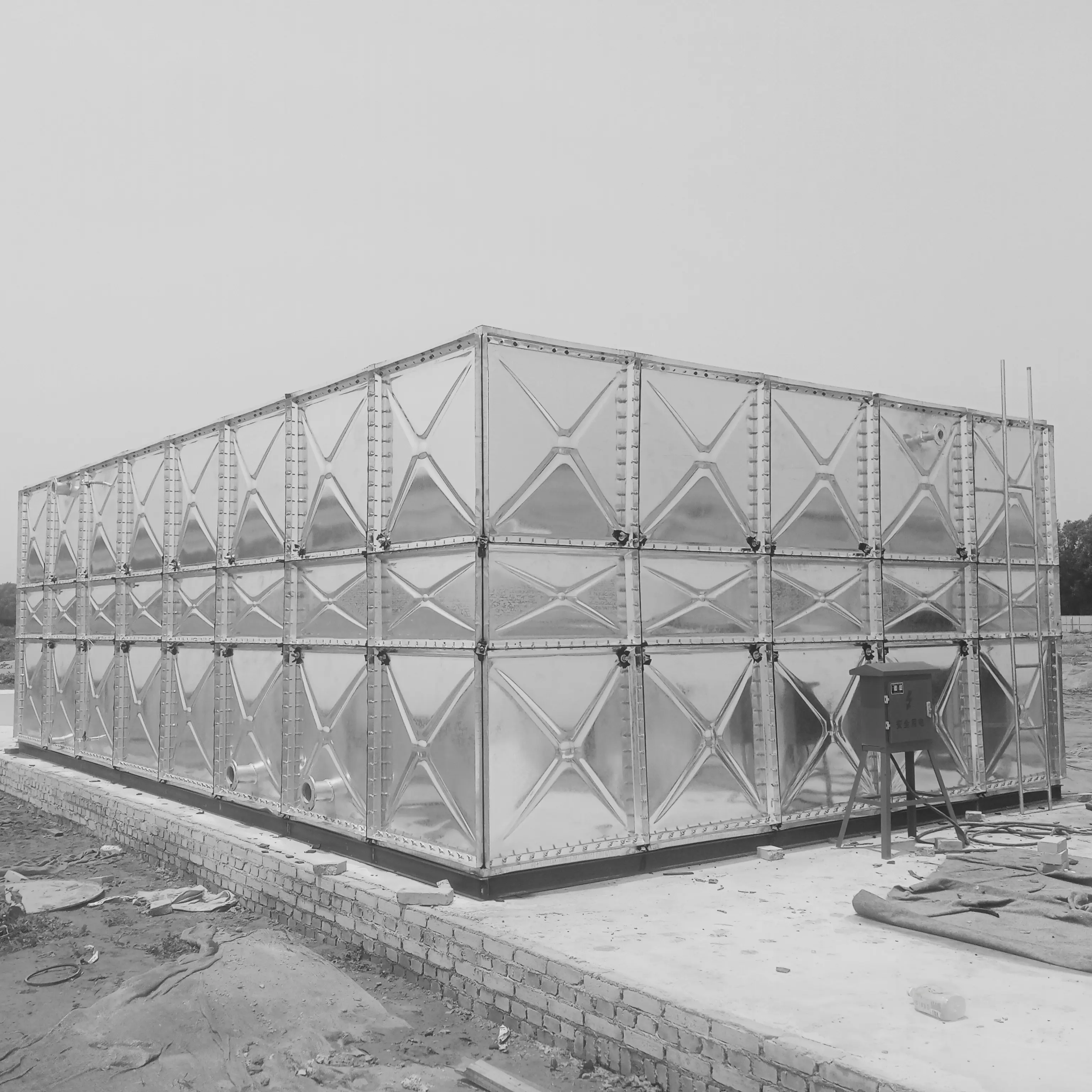 Hot Dipped Galvanized Pressed Steel Structure Water Tank Modular Sectional Elevated Steel Tower Water Reservoir Tank