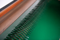 Perforateur de courroie automatique à servo Source d'alimentation pneumatique Poinçon programmable Courroies PVC/PU 1600mm Largeur maximale de la courroie incluse