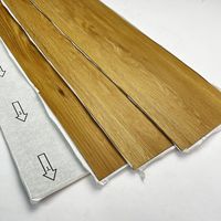 Revêtement de sol en PVC auto-adhésif bon marché écologique pour la maison Villa Appartement