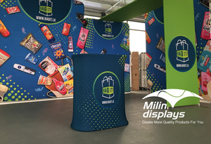 Tùy chỉnh xách tay có thể gập lại căng thẳng vải biểu ngữ Dễ dàng cài đặt khung nhôm bền truy cập <span class=keywords><strong>Pop</strong></span> Backdrop triển lãm thương mại - Product Image 4