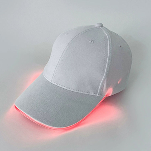 Venta al por mayor de una sola talla de nylon LED luminosa gorra de béisbol de moda deportiva de fibra óptica que brilla en la oscuridad puesta en escena transpirable - Product Image 3