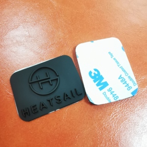 Etiqueta de PVC con Pegamento 3M, Proveedor de Logotipos en Relieve Personalizados, Parches de Goma con Transferencia de Calor 3D, Insignia de Silicona para Prendas - Product Image 3