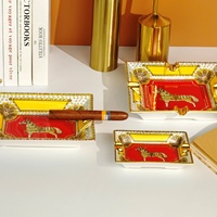 Cendrier en céramique rouge de bureau, grand format, à 2 fentes, motif cheval, durable, avec emballage cadeau pour la décoration intérieure
