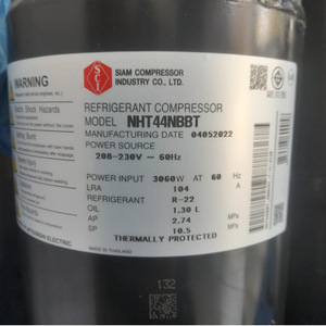 Compresseur frigorifique HYZL NHT44NBBT 208-230V 60Hz R-22 pour climatisation et stockage frigorifique - Product Image 1