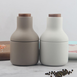 ชุดเครื่องบดเกลือและพริกไทยแบบทำจากไม้ชุดเครื่องบดเกลือและพริกไทยดีไซน์ใหม่ด้วยมือ - Product Image 3