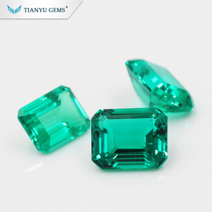 Piedra de Esmeralda Sintética Colombiana Tratada con Calor, Corte Esmeralda 8*10mm, Verde, de Tianyu Gems - Product Image 4