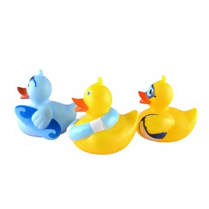 2025 Personnalisé Aquatique Sport Aquatique Surfeur Été Jaune <span class=keywords><strong>Canard</strong></span> En Caoutchouc, Jouet De Bain - Product Image 3