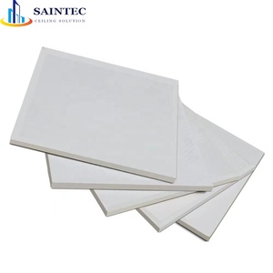 Plaques de <span class=keywords><strong>plafond</strong></span> artistiques contemporaines en PVC et plâtre au design moderne, haute qualité, imperméables, insonorisées, ignifuges, à rayures blanches - Product Image 4