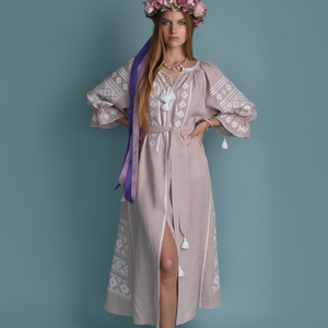 Vestido bohemio con diseños ucranianos, vestido de cambio bordado en beige, estilo bohemio largo - Product Image 1