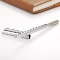 Bolígrafo de Metal personalizado de lujo, 0,7mm de ancho de escritura, logotipo personalizado, diseño elegante de giro de Metal