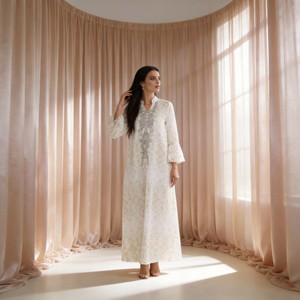 Robe Abaya en Polyester Brodée de Luxe pour Femmes Musulmanes, Personnalisée, Haute Qualité, Élégante, Vente en Gros pour les Fêtes - Product Image 3