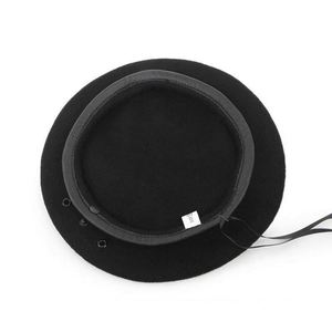 Bérets brodés personnalisés en gros, bérets en laine avec garniture en cuir et sangle réglable pour hommes - Product Image 3