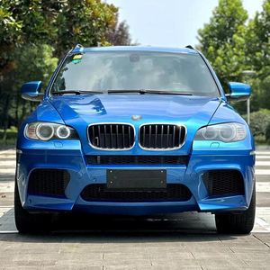 Nouveau kit carrosserie OUER pour BMW X5 E70 2007-2013 : pare-chocs avant et arrière avec découpes pour feux antibrouillard, installation par visserie - Product Image 3