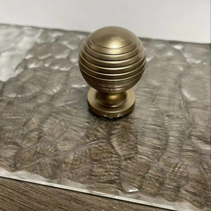 Lỗ Duy Nhất Nhôm Hợp Kim Trung Quốc Đồ Nội Thất Xử Lý Bền Dễ Dàng Cài Đặt Cho Phòng Tắm Tủ Quần Áo Tủ Bếp Ngăn Kéo - Product Image 1