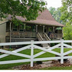 Heavy Duty Vinyl Horse Fence 4 Rails Field Fence Farming and Farm Fence Post - Product Image 5