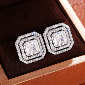 Orecchini a Perno Quadrati Cavi per Donne, Design Geometrico, Accessori per Orecchie da Indossare Quotidianamente - Product Image 6