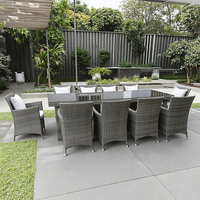 Ensemble de table à manger d'extérieur de style moderne en aluminium et rotin PE résistant aux intempéries et écologique pour jardin, hôtel, restaurant