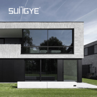 Ventana Francesa SUNGYE de Diseño Moderno para Hotel, Sistema Deslizante, Marco Delgado de Aluminio Negro, Doble Ruptura Térmica, Vidrio Templado, Barandillas