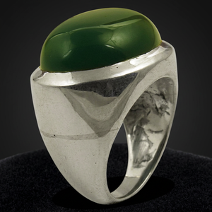 Anillo de Plata con Ónix Verde Hecho a Mano por Art Palace - Product Image 1