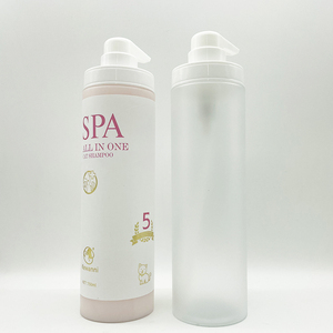 Champú y Acondicionador Orgánico para Perros de Marca Blanca para Limpieza y Baño Profesional de Mascotas - Product Image 2