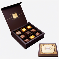 Boîtes d'emballage personnalisées réutilisables en acrylique transparent pour chocolat, matériaux recyclés, doublure en papier couché et éponge, gaufrage effet délavé