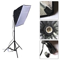 Kit d'éclairage Softbox pour équipement de studio photo pour diffuser et remplir la lumière pour les portraits et les séances photo publicitaires de mode