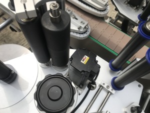 Double Side Labeling Machine for Round & Square Bottles Automatic <b>Label</b> <b>Applicator</b> 20-150pcs/min - Product Image 3