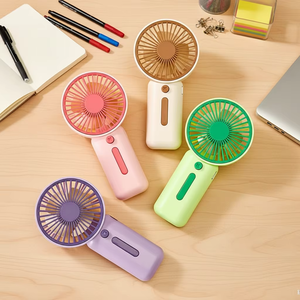 Offre à Durée Limitée : Ventilateur Portable Vert à Batterie Personnalisable – Mini Ventilateur à Main - Product Image 1