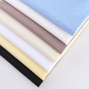 Kain Poplin Katun 100% 40*40 133*72 115GSM Kain Poplin Twill 80% Poliester 20% Katun Dicelup Putih untuk Kemeja Wanita Gulungan - Product Image 1