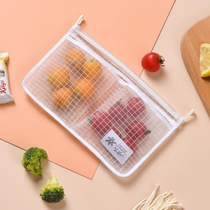 Sac de rangement en filet pour réfrigérateur, organisateur de cuisine suspendu à double compartiment, blanc et bleu, taille M - Product Image 4