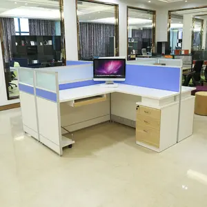 מודרני משרד גבוהה מחיצת קיר צוות העבודה שולחן משרד שיחת מרכז חדרון
