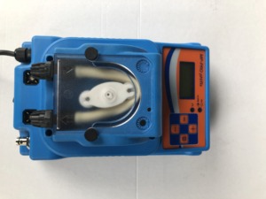 Pompe péristaltique numérique fabriquée en Italie, contrôleur de pH et de redox, pompe doseuse pour l'entretien de l'eau des piscines - Product Image 2