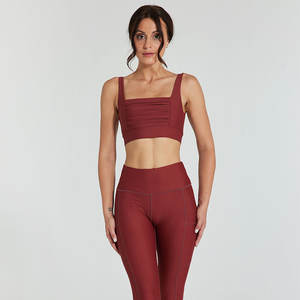 Ensemble de yoga taille haute sans couture personnalisé en usine pour femmes vêtements de sport confortables pour la salle de sport et les leggings de course avec poches - Product Image 1