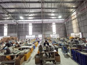 Sacs fourre-tout en toile de coton naturel 100% recyclé écologique personnalisés avec impression noire - Product Image 5