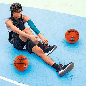 Ballon de basketball en caoutchouc taille 7, haute élasticité, couche intérieure en caoutchouc massif, résistant à l'usure, avec grain, pour l'<span class=keywords><strong>entraînement</strong></span> quotidien amateur - Product Image 3