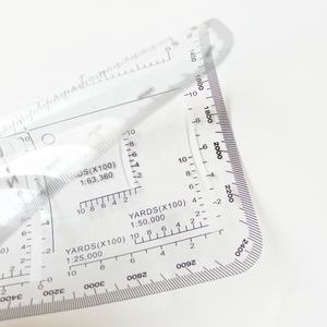 Règle et rapporteur <span class=keywords><strong>de</strong></span> coordonnées carrés transparents en plastique UTM/MGRS <span class=keywords><strong>de</strong></span> 10 cm avec différentes échelles pour la lecture <span class=keywords><strong>de</strong></span> cartes et la navigation en extérieur - Product Image 6