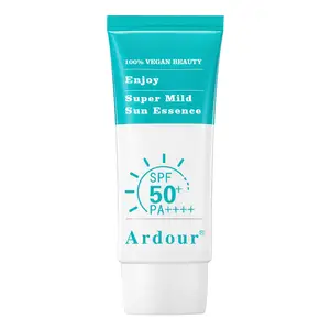 OEM No Sticky Feeling A Lightweight Hydrating Sun serum SPF50+ Moisturizing sunscreen