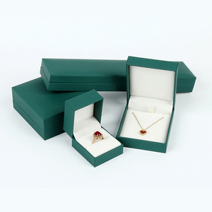 Flannel Filling Skin Hand Carry Customised Logo Ring Necklace Bracelet Jewelry Gift Box With Lid