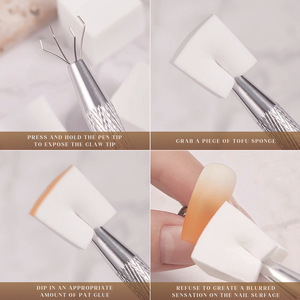 Outil de nail art : Pince à éponge à quatre griffes, bloc de gel effet tofu blanc et coloré, avec coton de tapotage et petit modèle d'éponge - Product Image 4