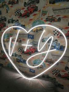 Luz LED de neón personalizada con nombre para decoración de dormitorio de niños, diseño gratuito con cuerpo de lámpara de cristal, sin MOQ - Product Image 3