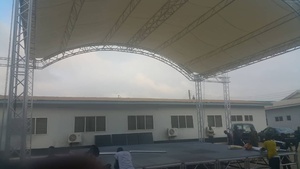 ไฟเวทีดนตรีสำหรับคอนเสิร์ตกลางแจ้งพร้อมฝาครอบหลังคา <span class=keywords><strong>PVC</strong></span> สำหรับแขวนลำโพง - Product Image 3